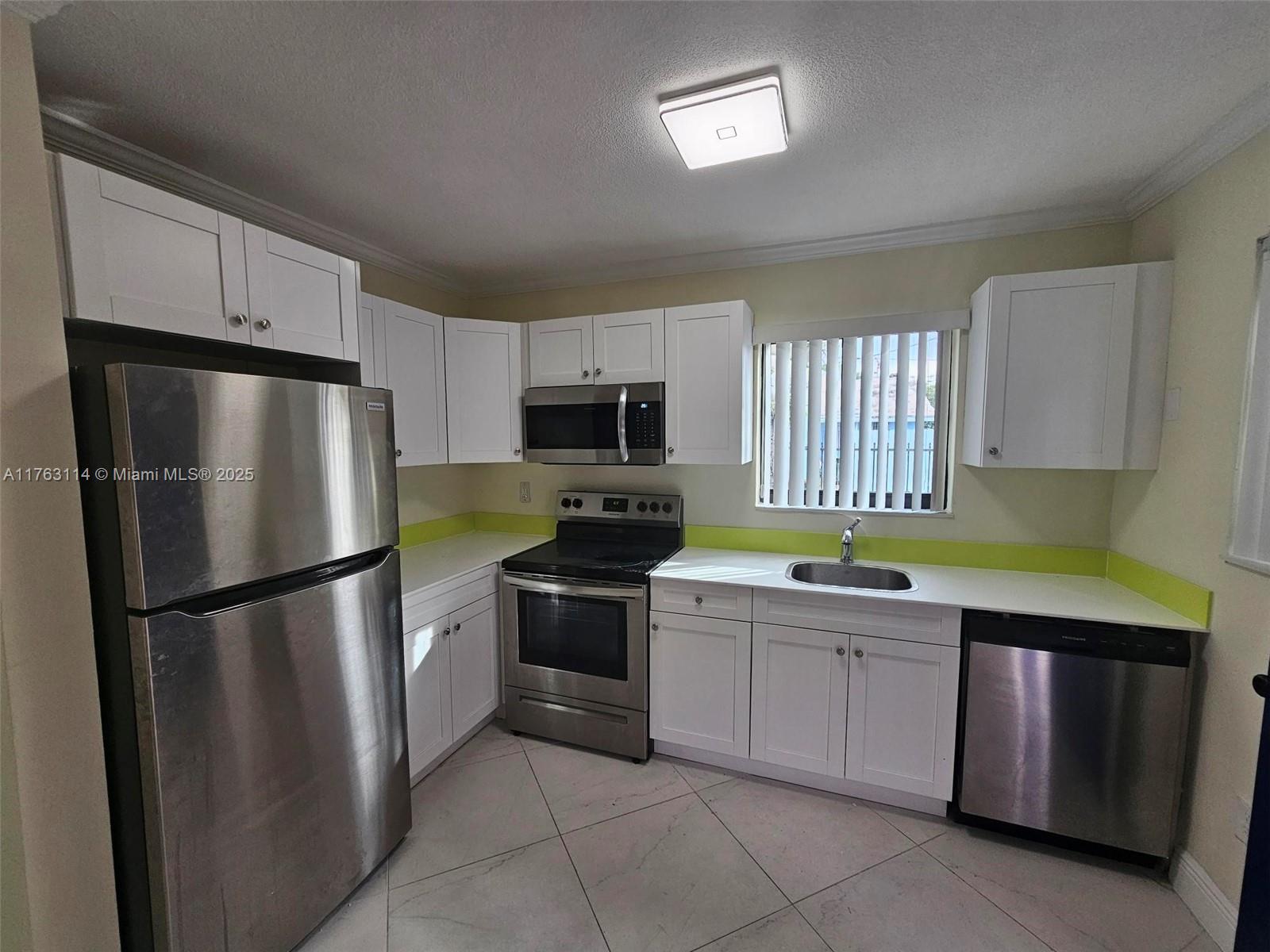 46 NW 35th St # 1