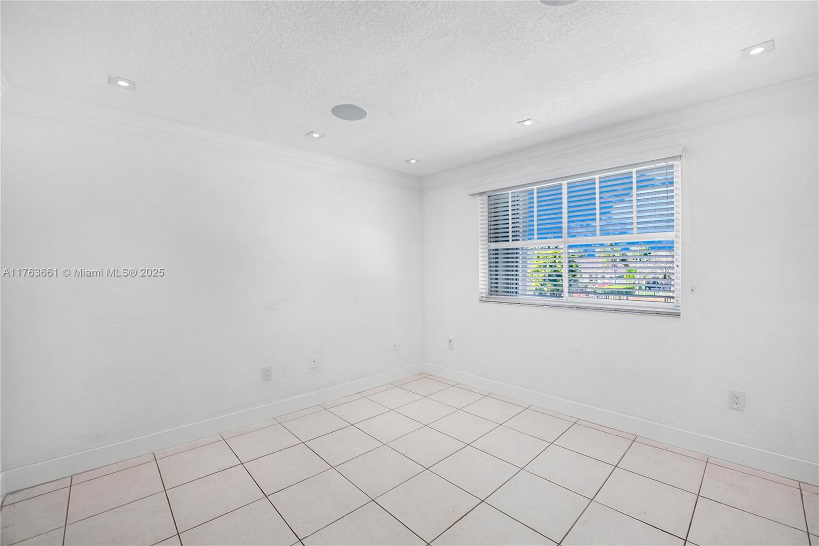 4604 SW 159th Ave