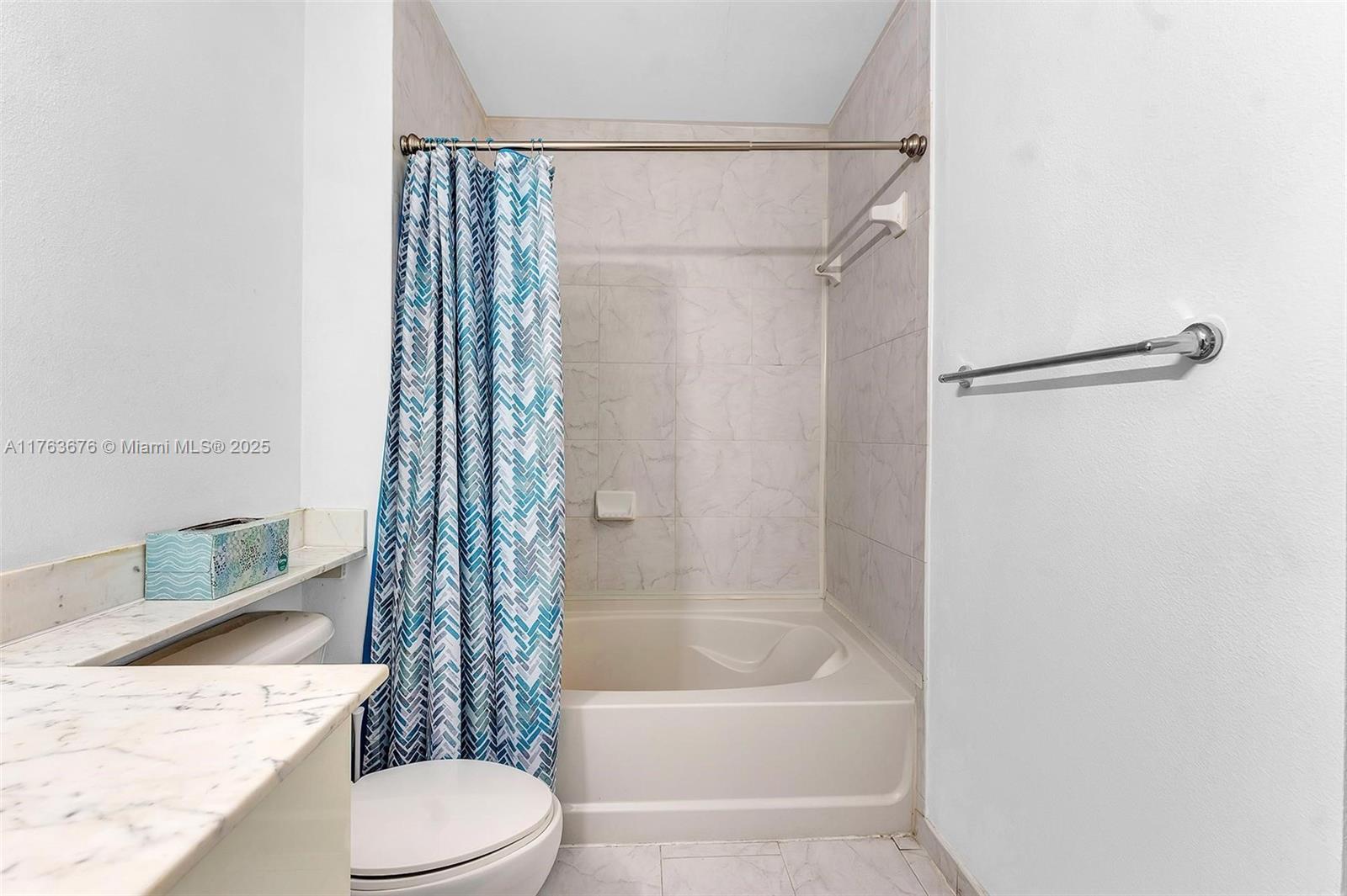234 NE 3rd St # 208