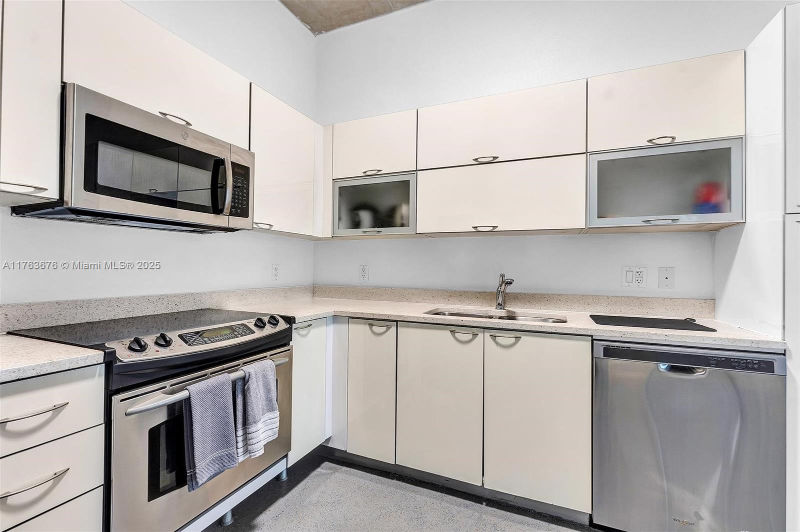 234 NE 3rd St # 208