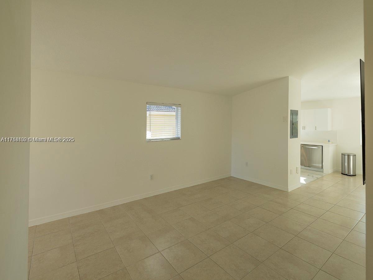 3380 NE 9th St # 201