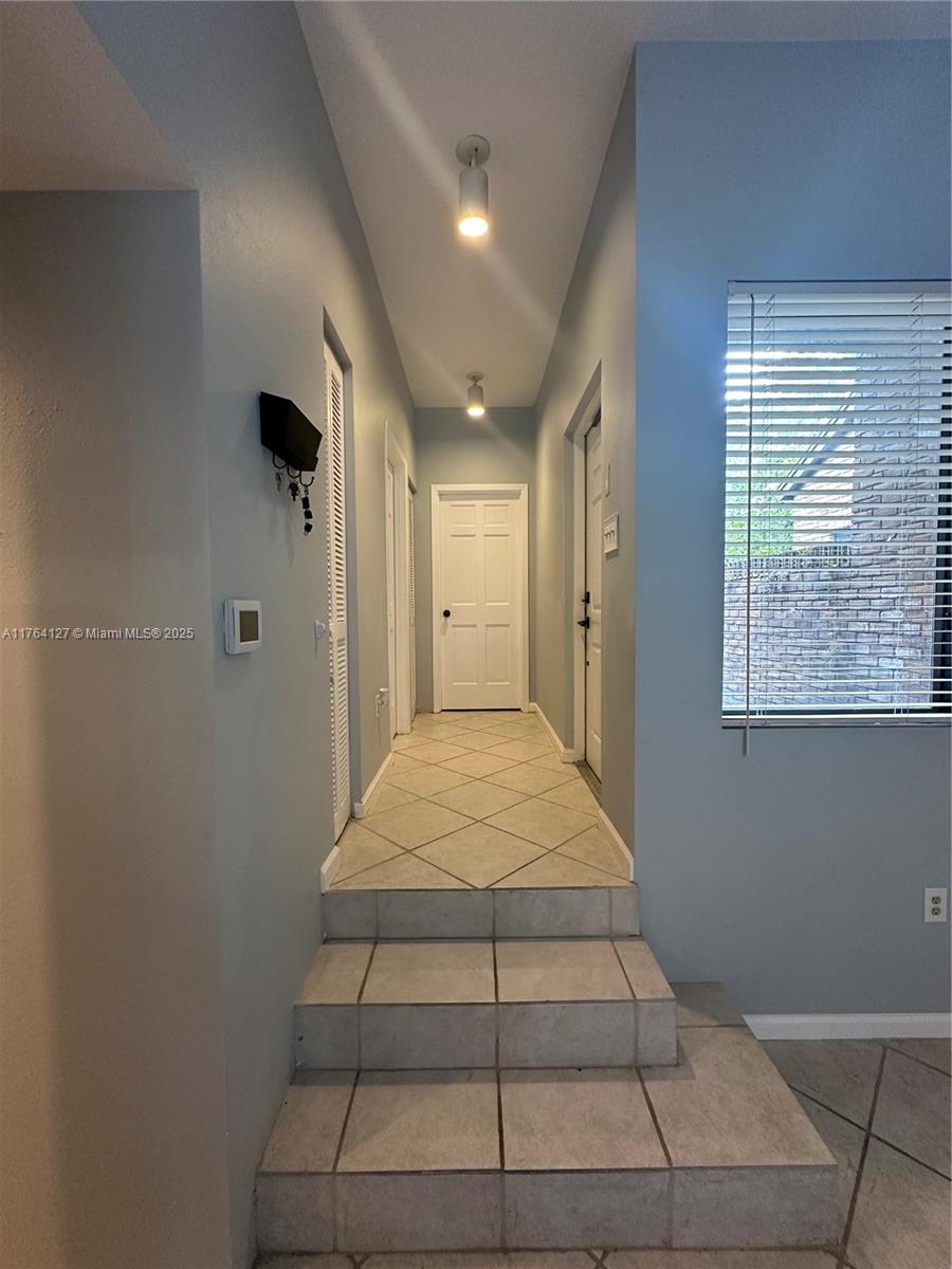 710 NE 1st Street