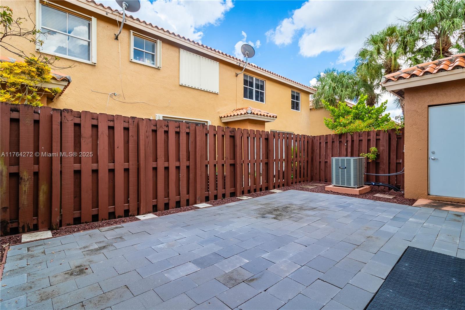 8510 NW 141st Ln # 104