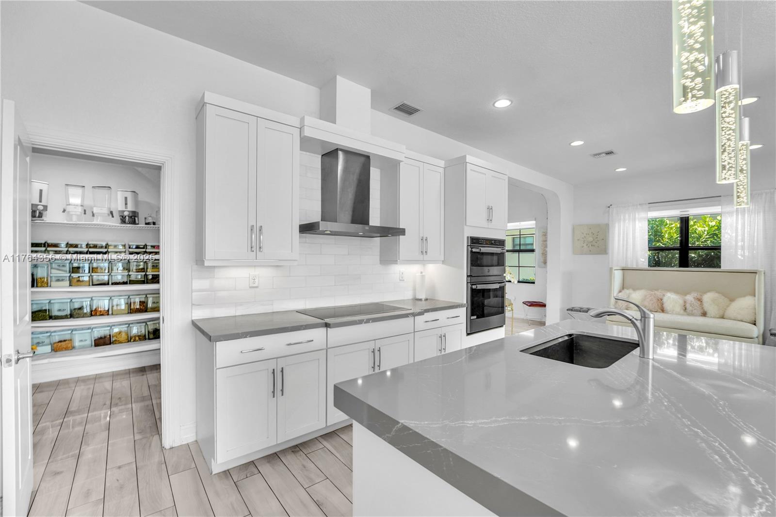11840 SW 13th Ct
