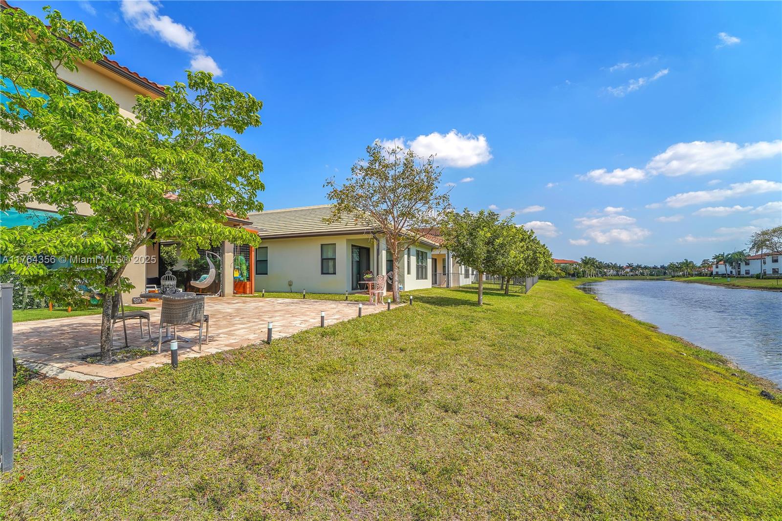11840 SW 13th Ct