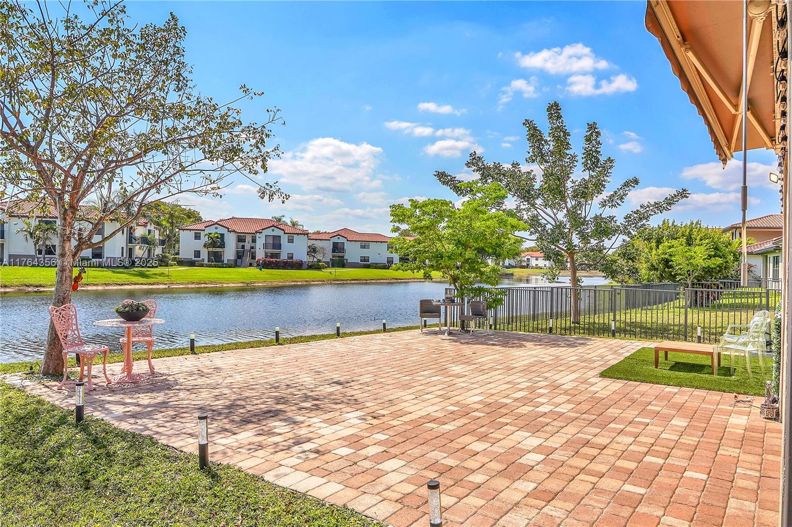 11840 SW 13th Ct