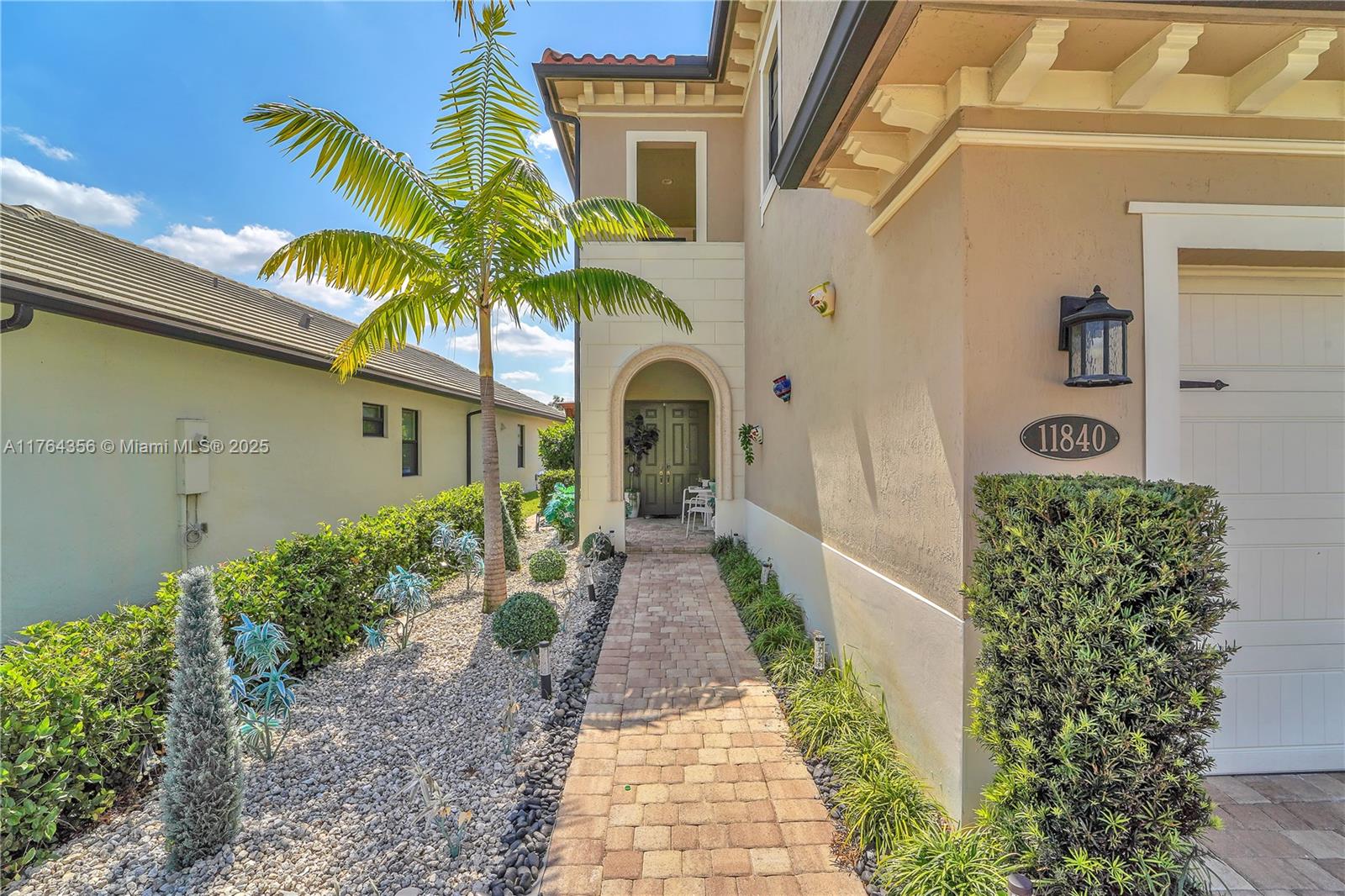 11840 SW 13th Ct