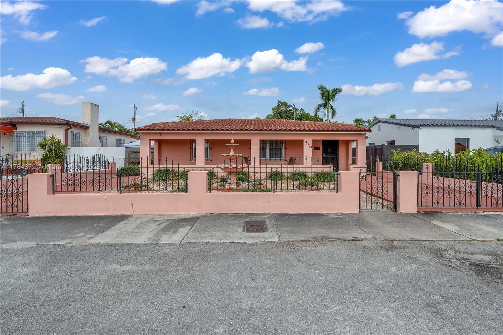 350 Tamiami Blvd