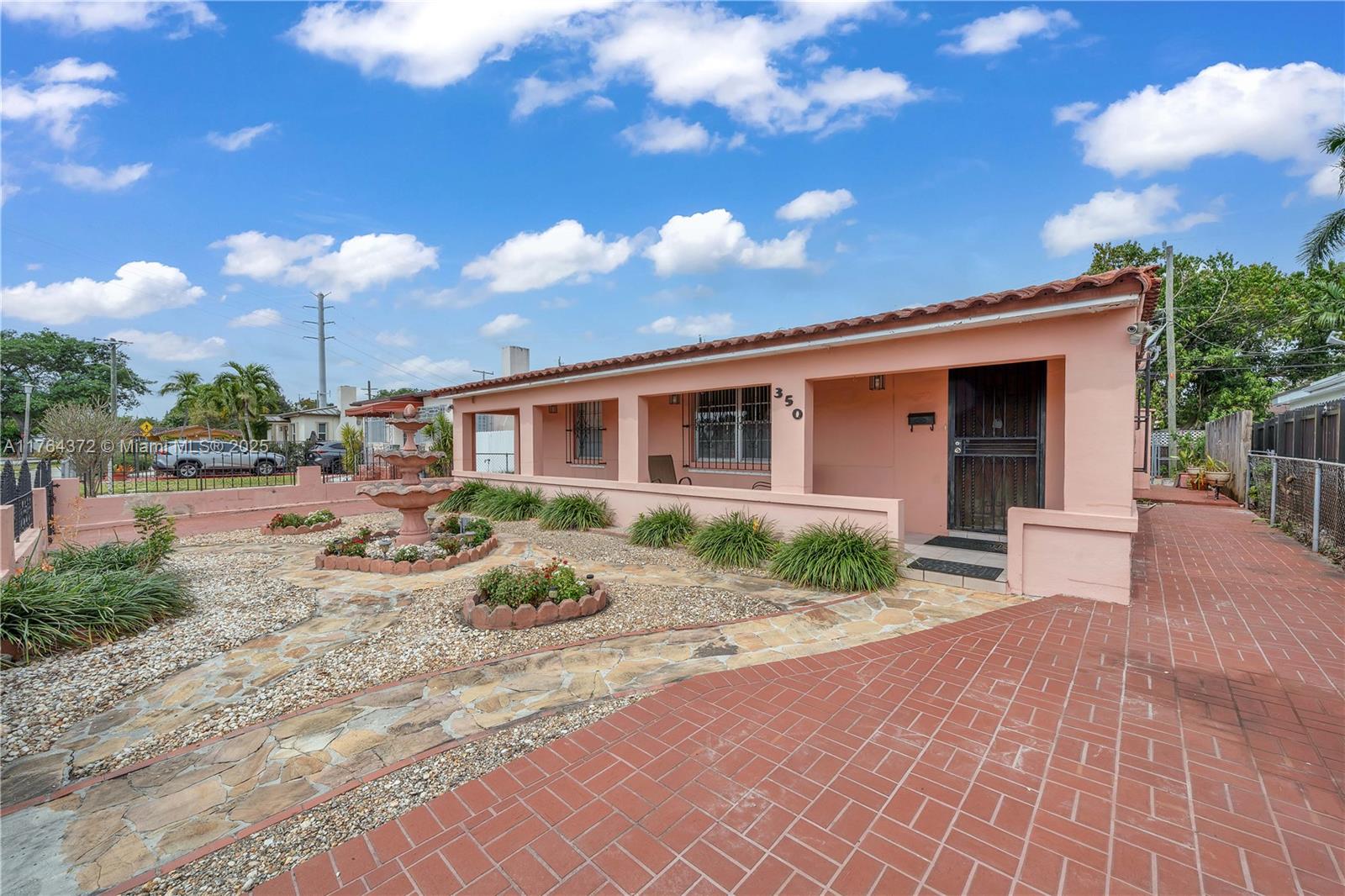 350 Tamiami Blvd