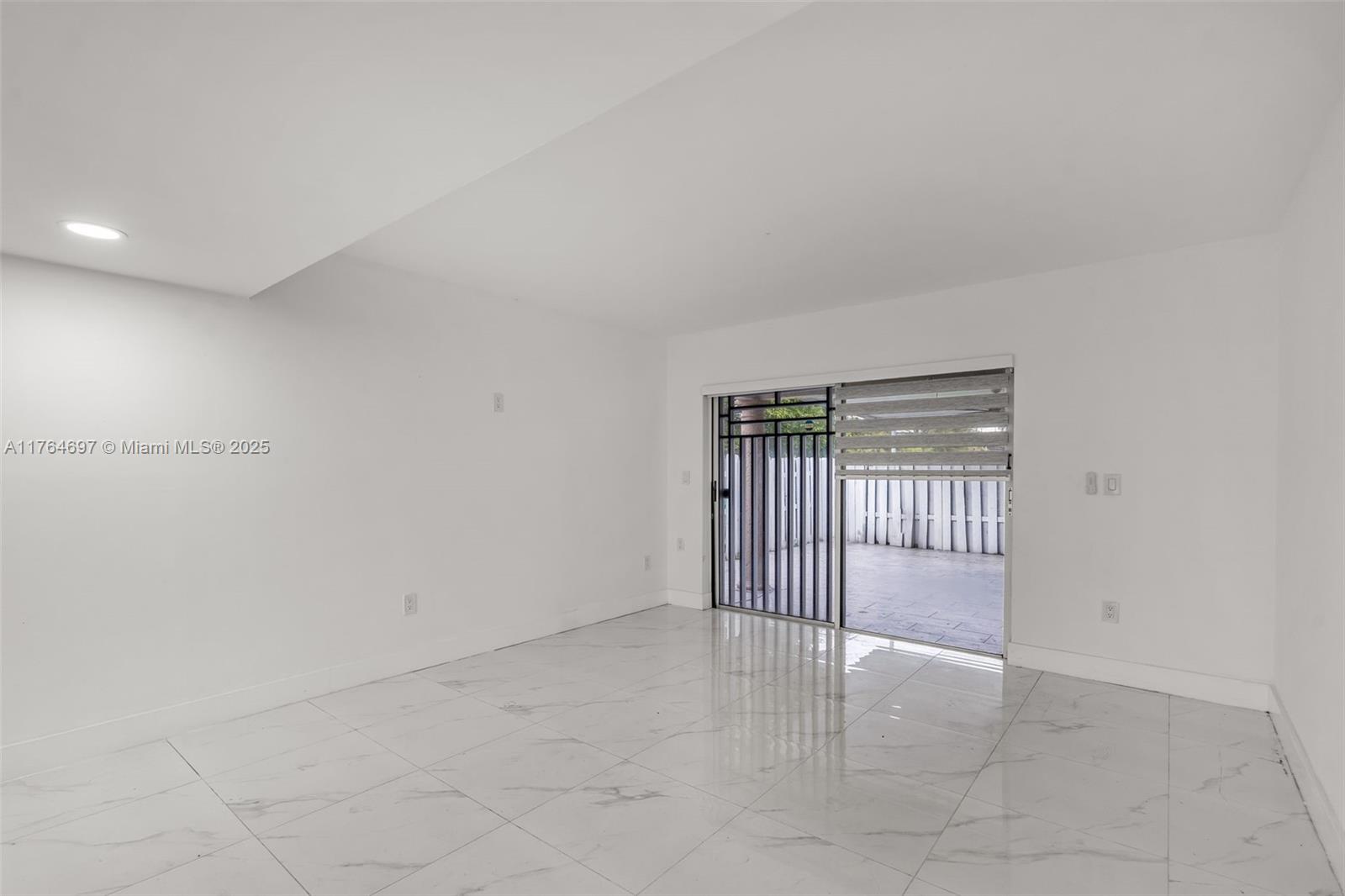 1199 NW 124th Ave # 2201