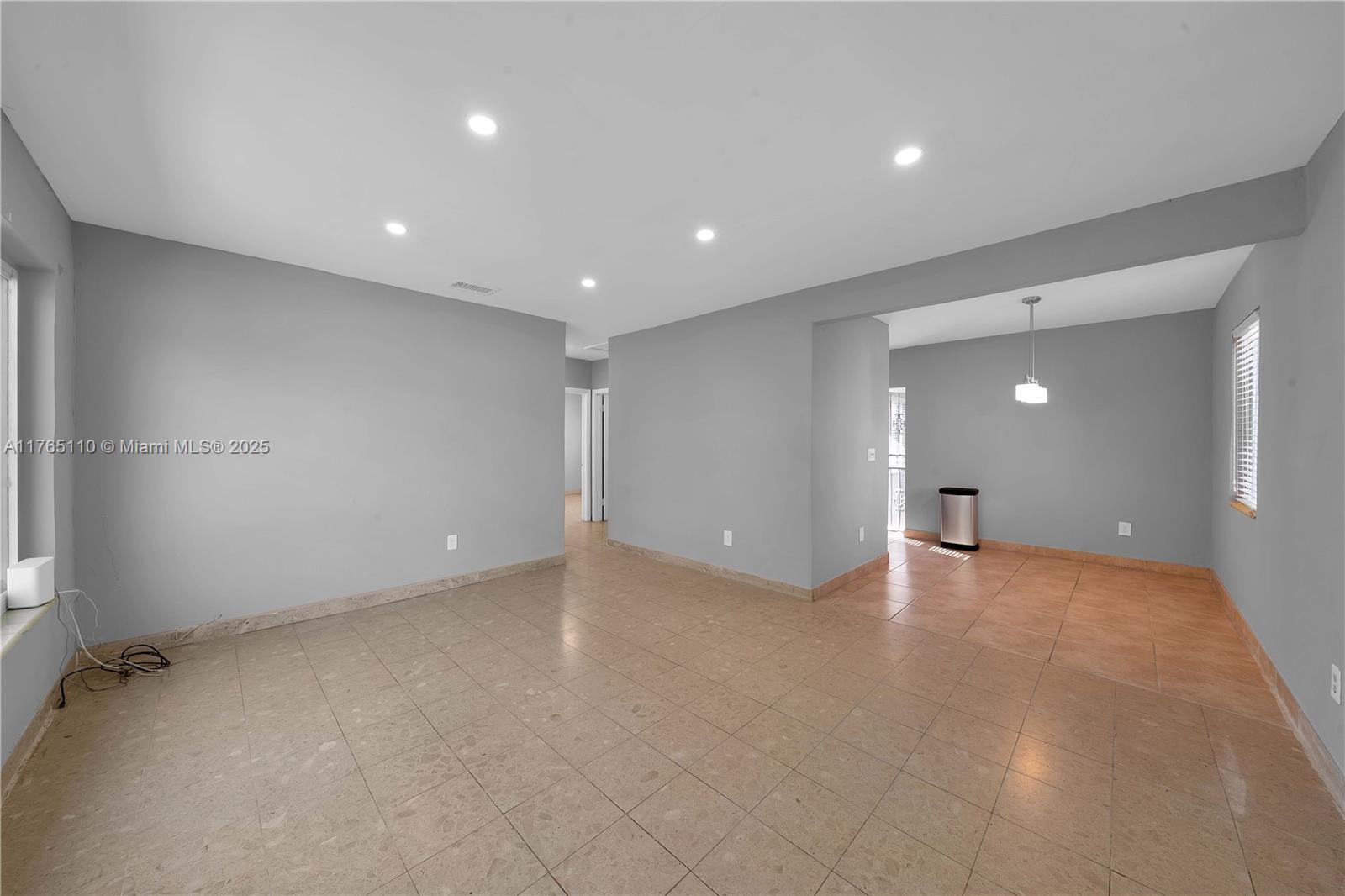3520 NW 20th St