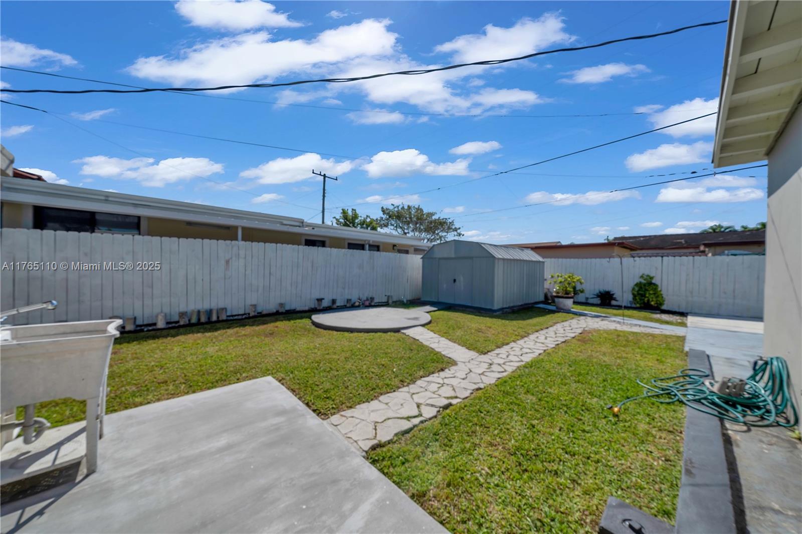 3520 NW 20th St
