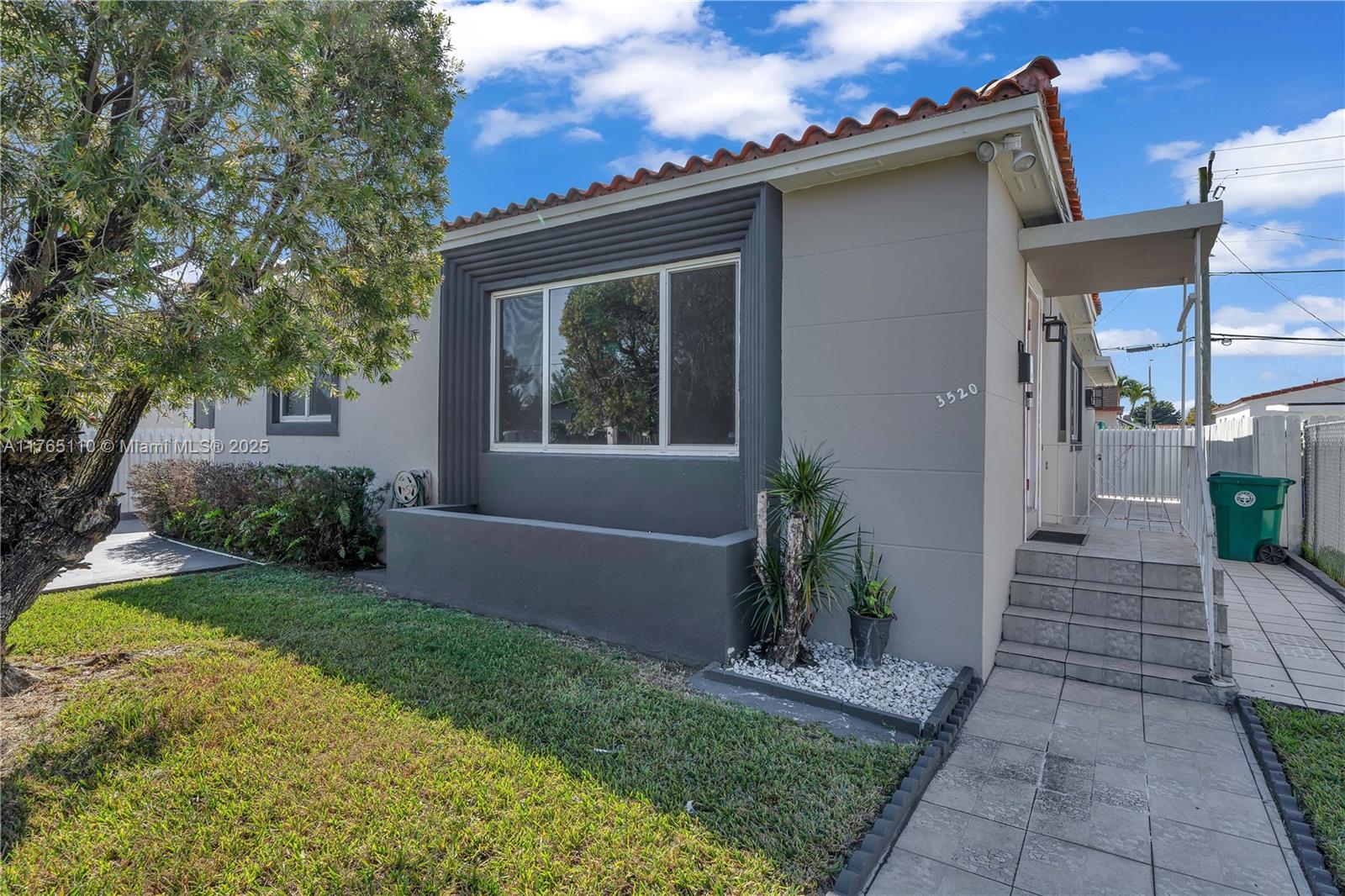 3520 NW 20th St