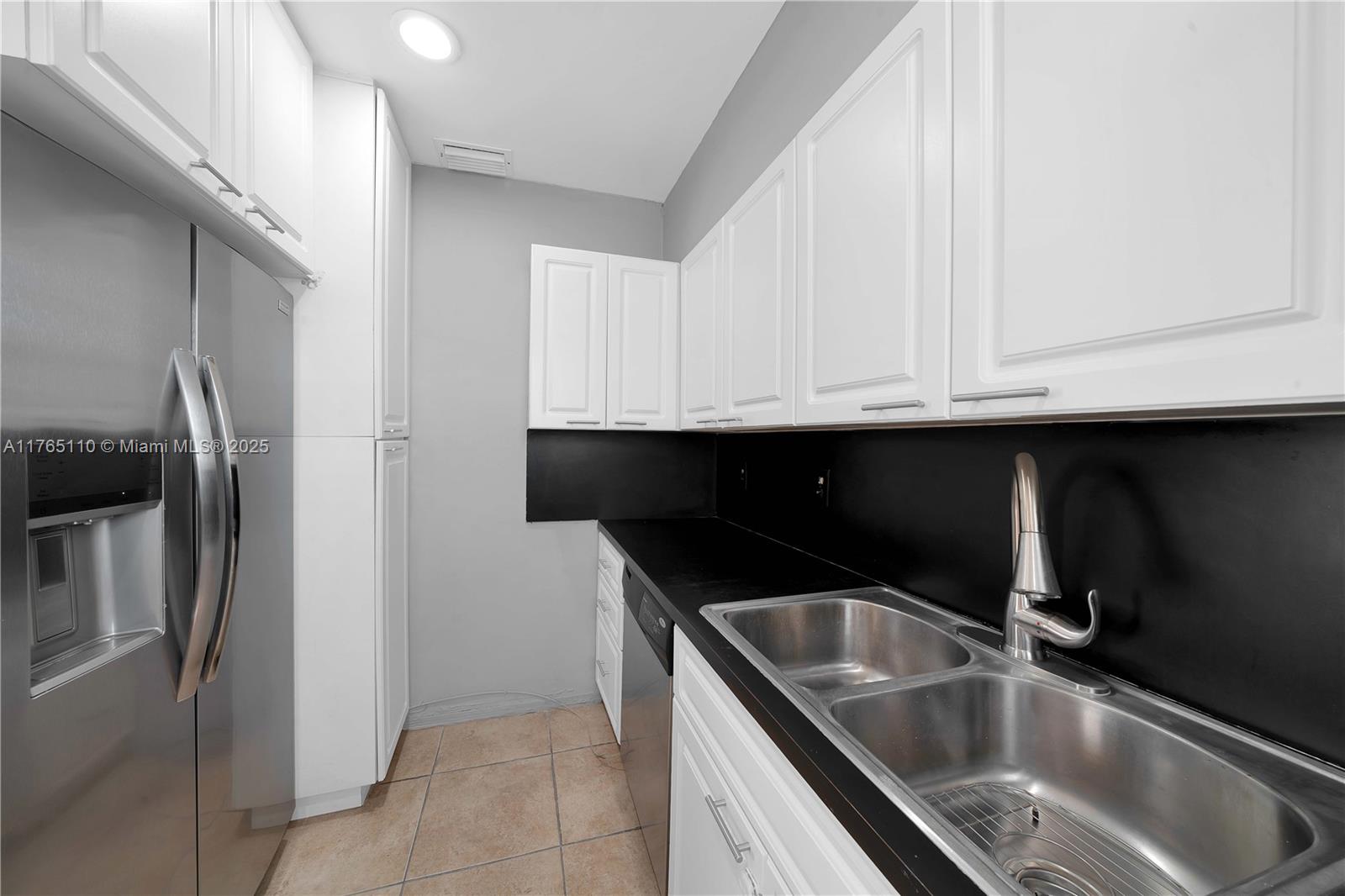 3520 NW 20th St