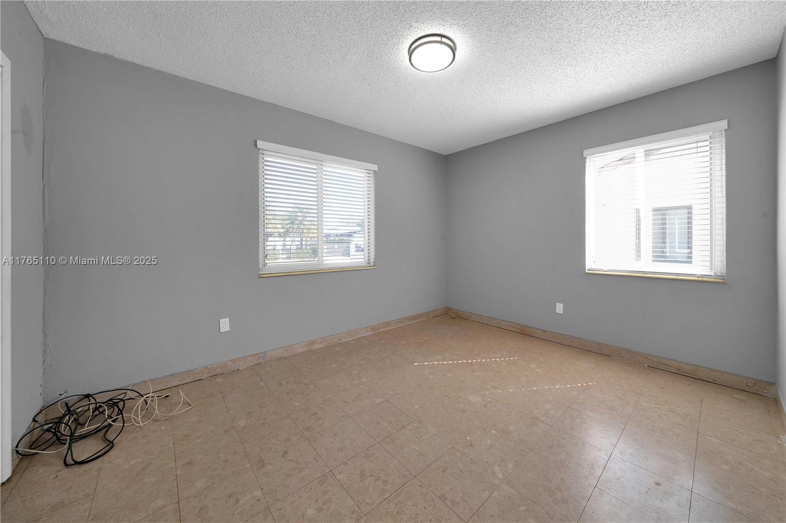 3520 NW 20th St