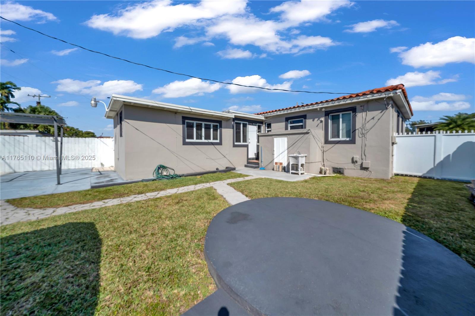 3520 NW 20th St