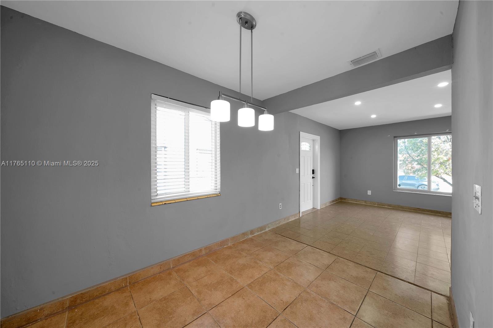 3520 NW 20th St