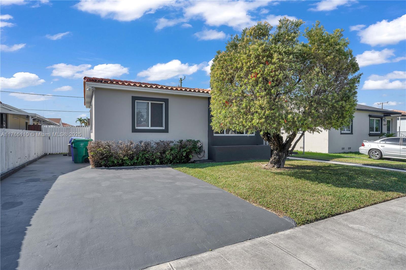 3520 NW 20th St