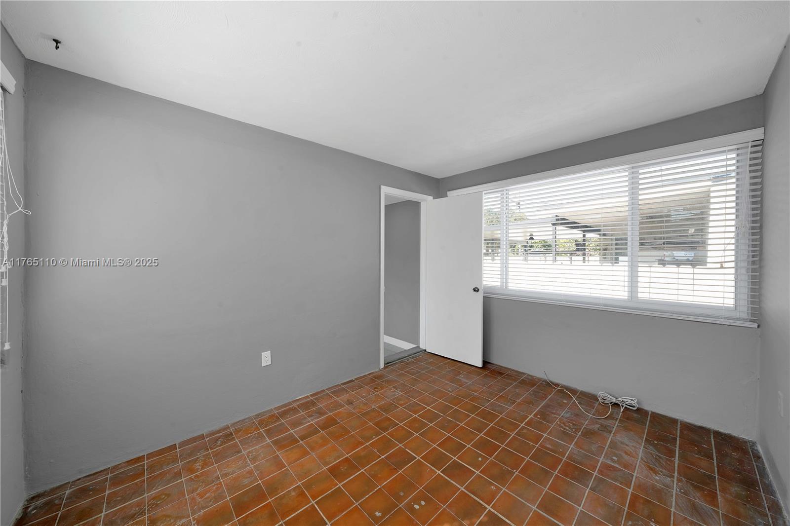 3520 NW 20th St