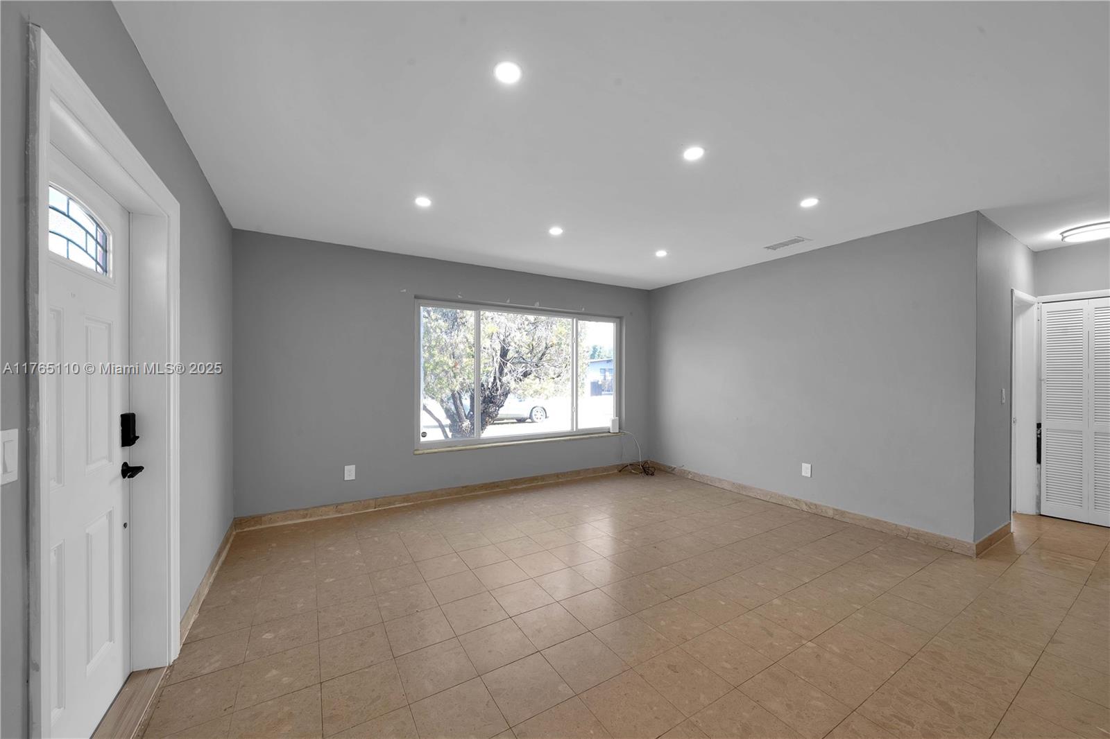 3520 NW 20th St
