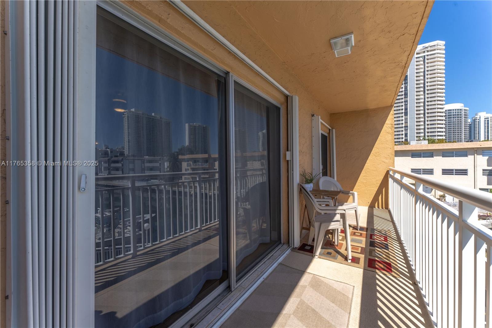 17051 NE 35th Ave # 206