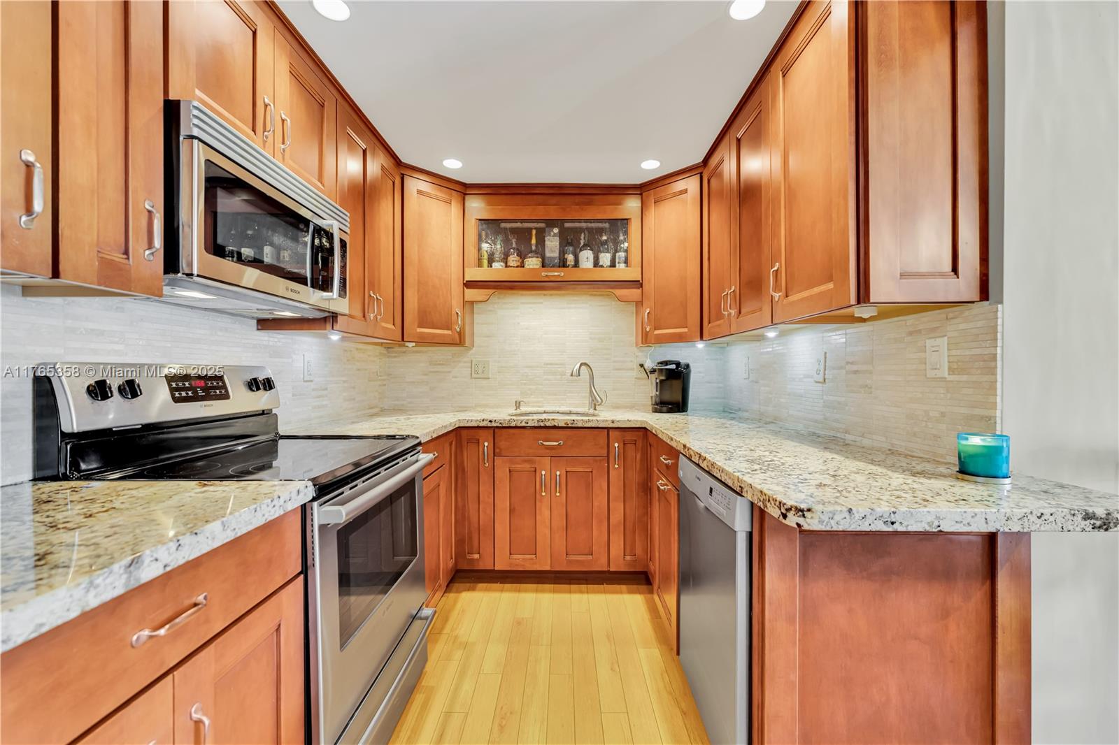 17051 NE 35th Ave # 206