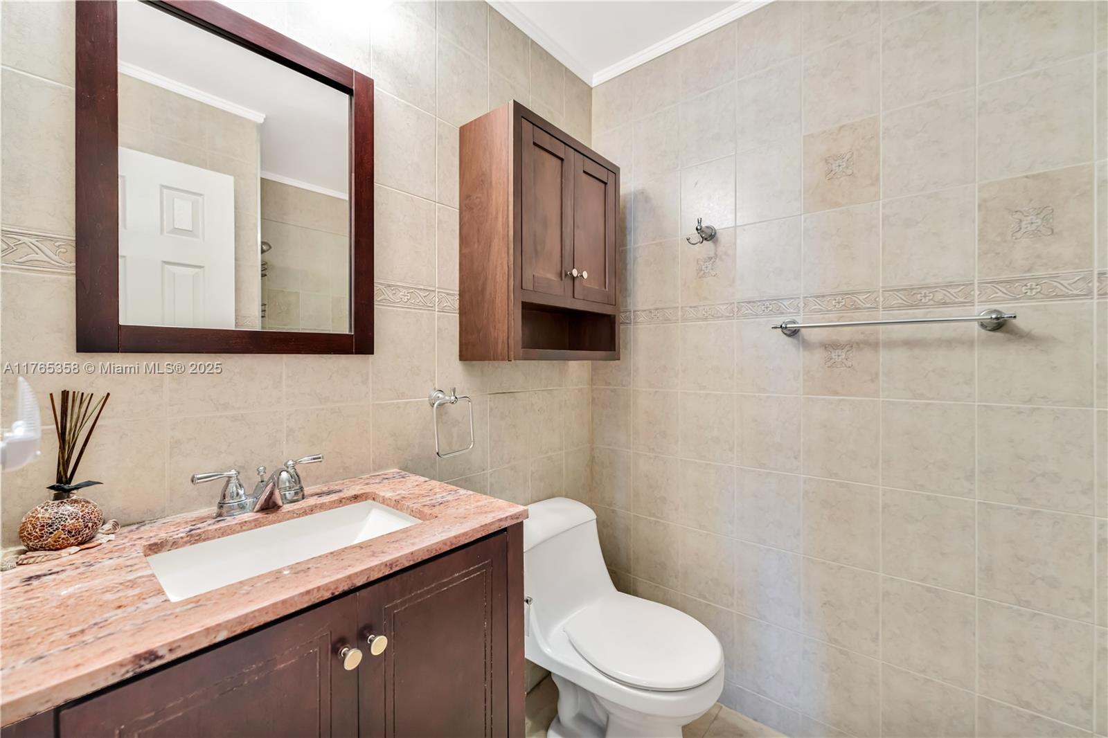 17051 NE 35th Ave # 206