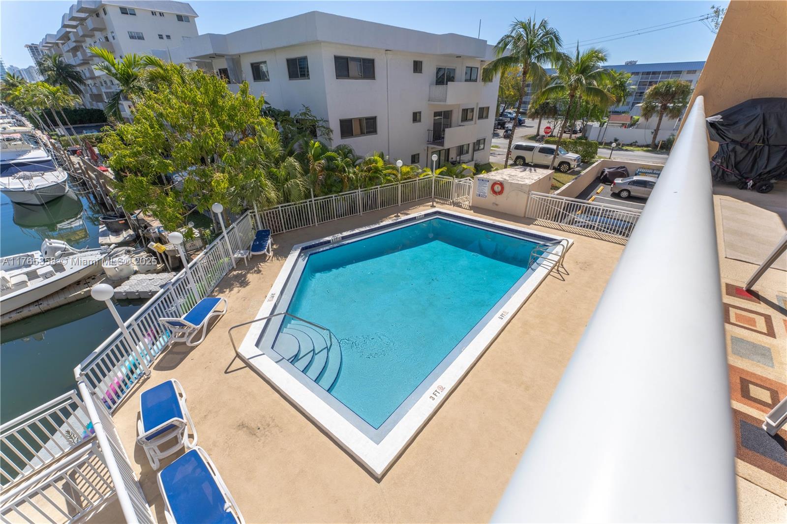 17051 NE 35th Ave # 206