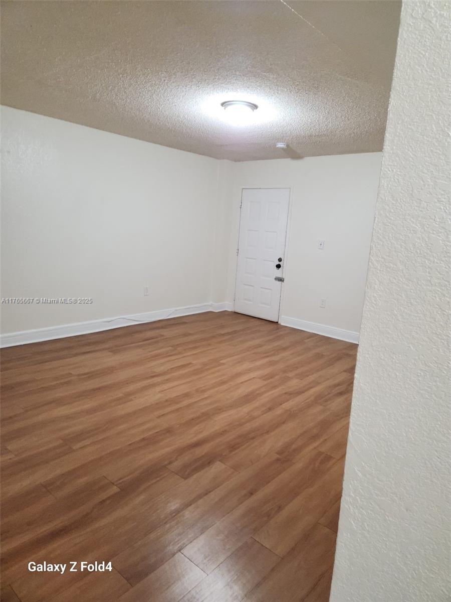 6950 Miami Gardens Dr # 407 Unit: 2-407
