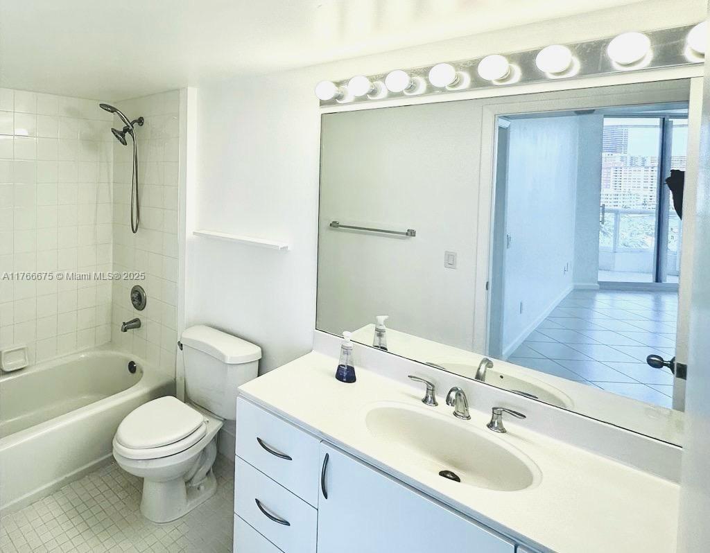 21205 Yacht Club Dr # 1101