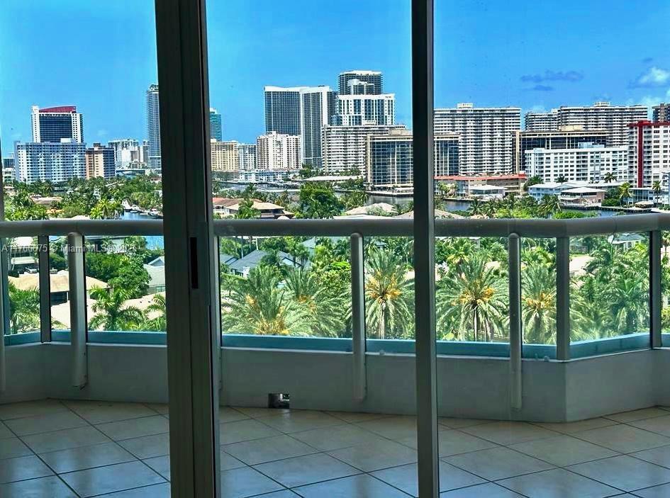 21205 Yacht Club Dr # 1101