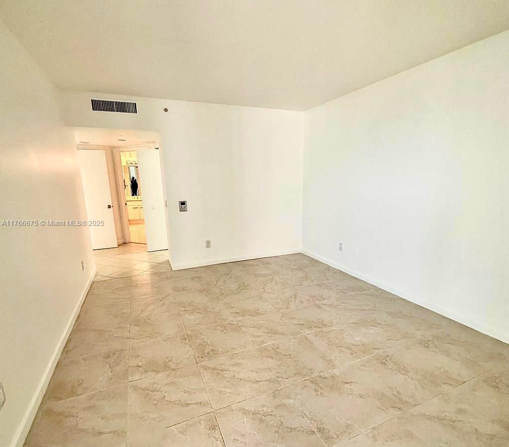 21205 Yacht Club Dr # 1101