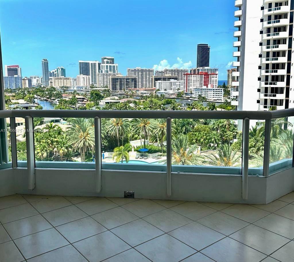 21205 Yacht Club Dr # 1101