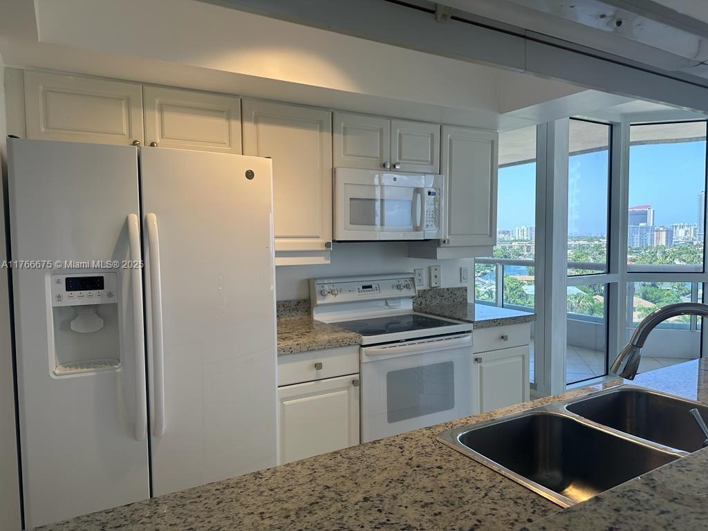 21205 Yacht Club Dr # 1101