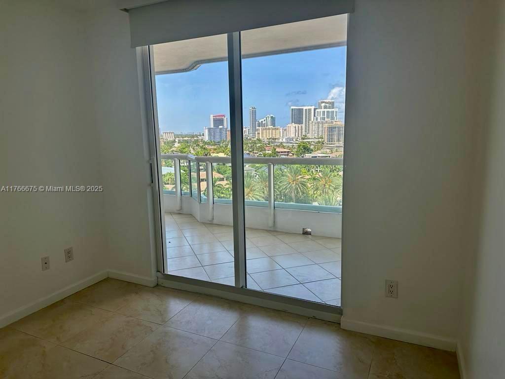 21205 Yacht Club Dr # 1101