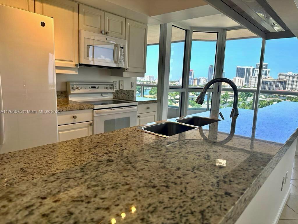 21205 Yacht Club Dr # 1101