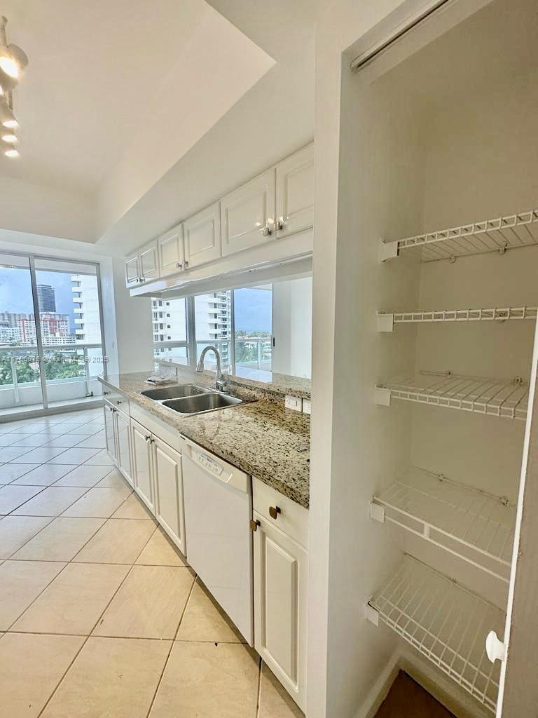 21205 Yacht Club Dr # 1101