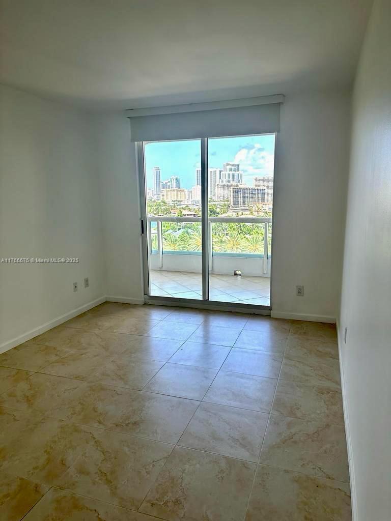 21205 Yacht Club Dr # 1101