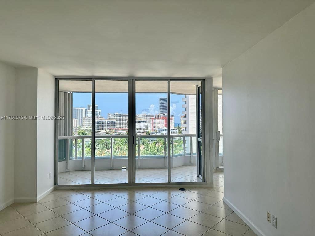 21205 Yacht Club Dr # 1101