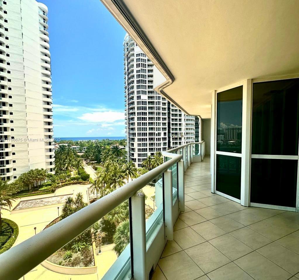 21205 Yacht Club Dr # 1101