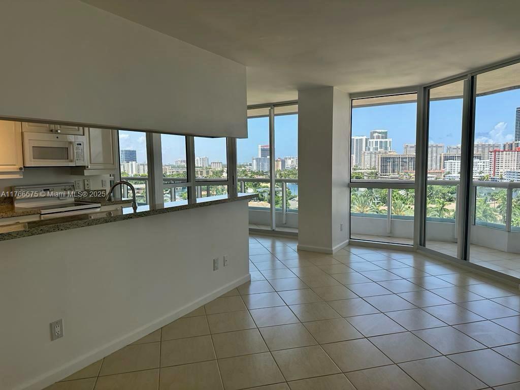 21205 Yacht Club Dr # 1101