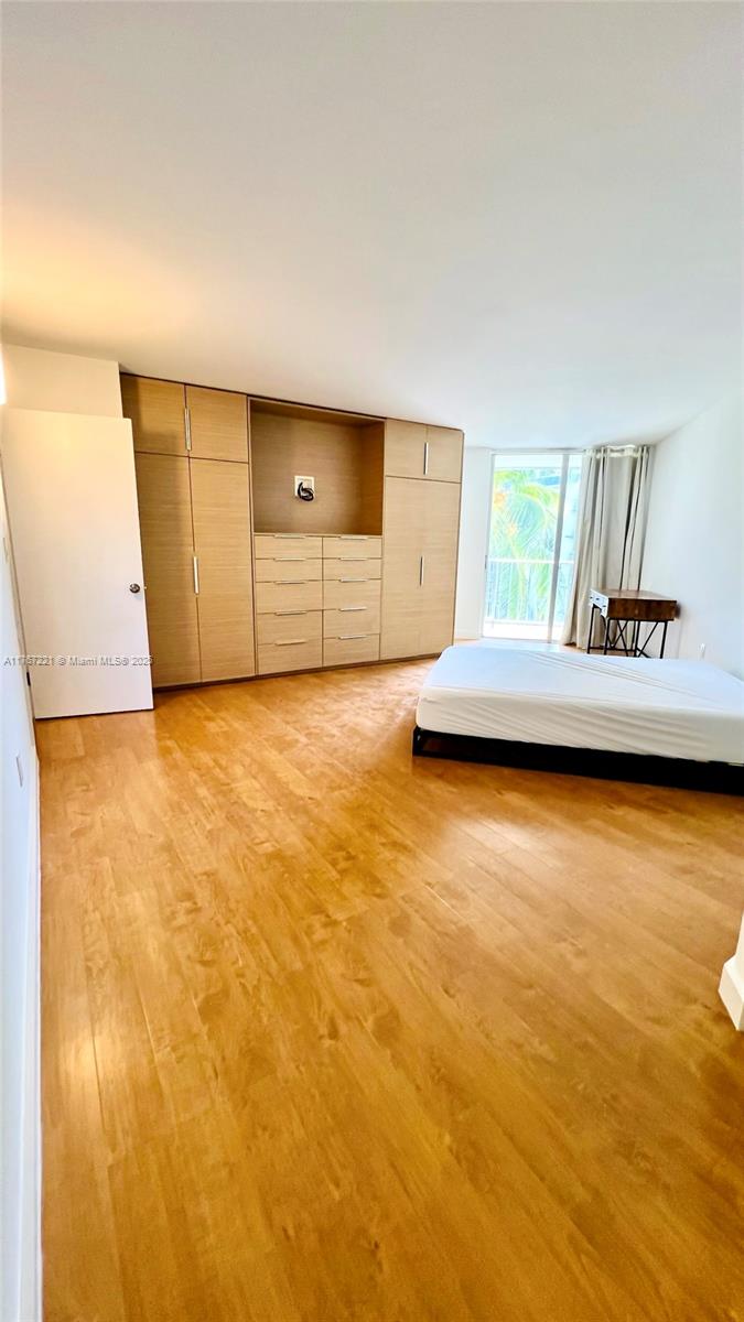 1700 NW N River Dr # 404