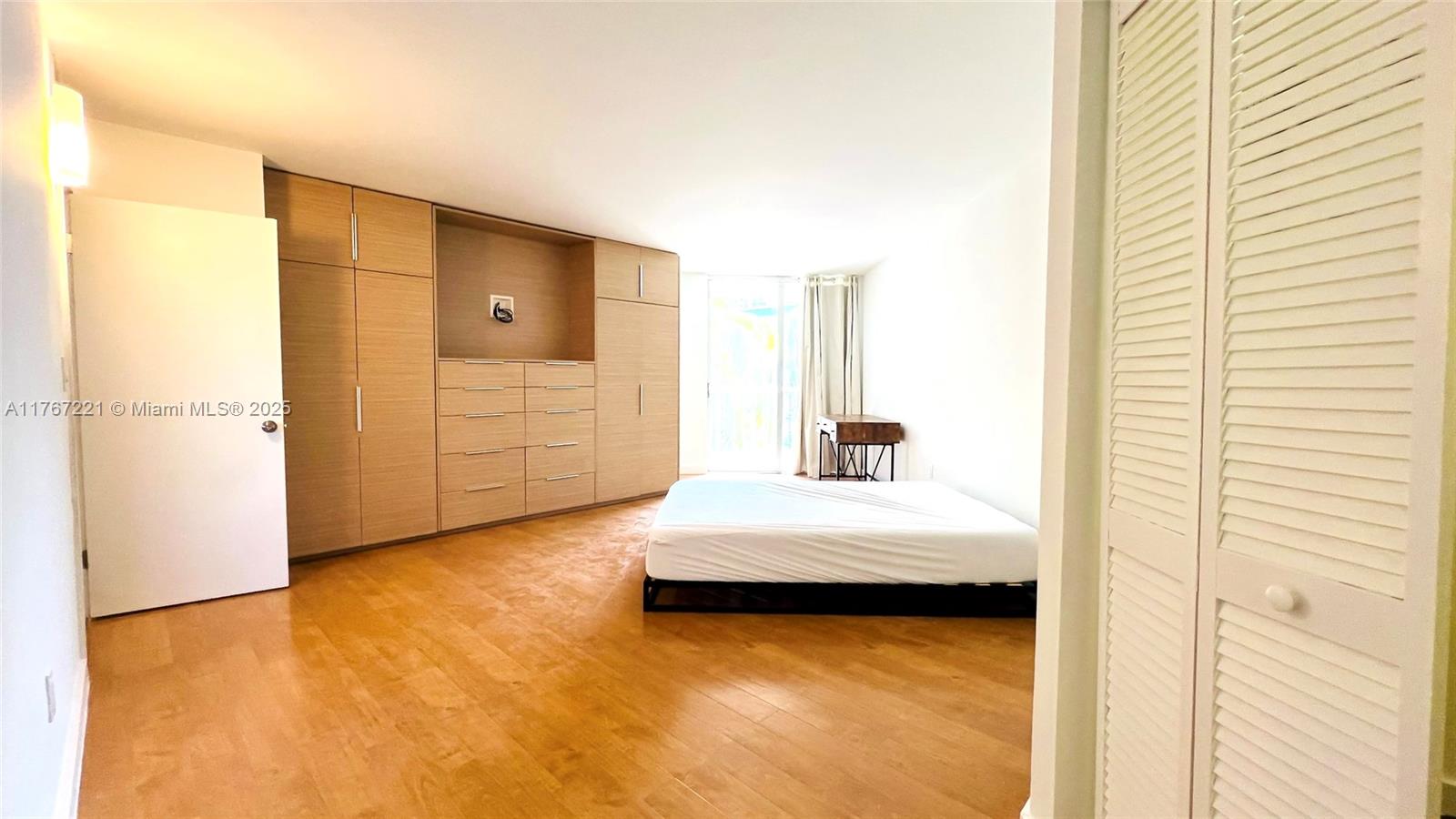 1700 NW N River Dr # 404