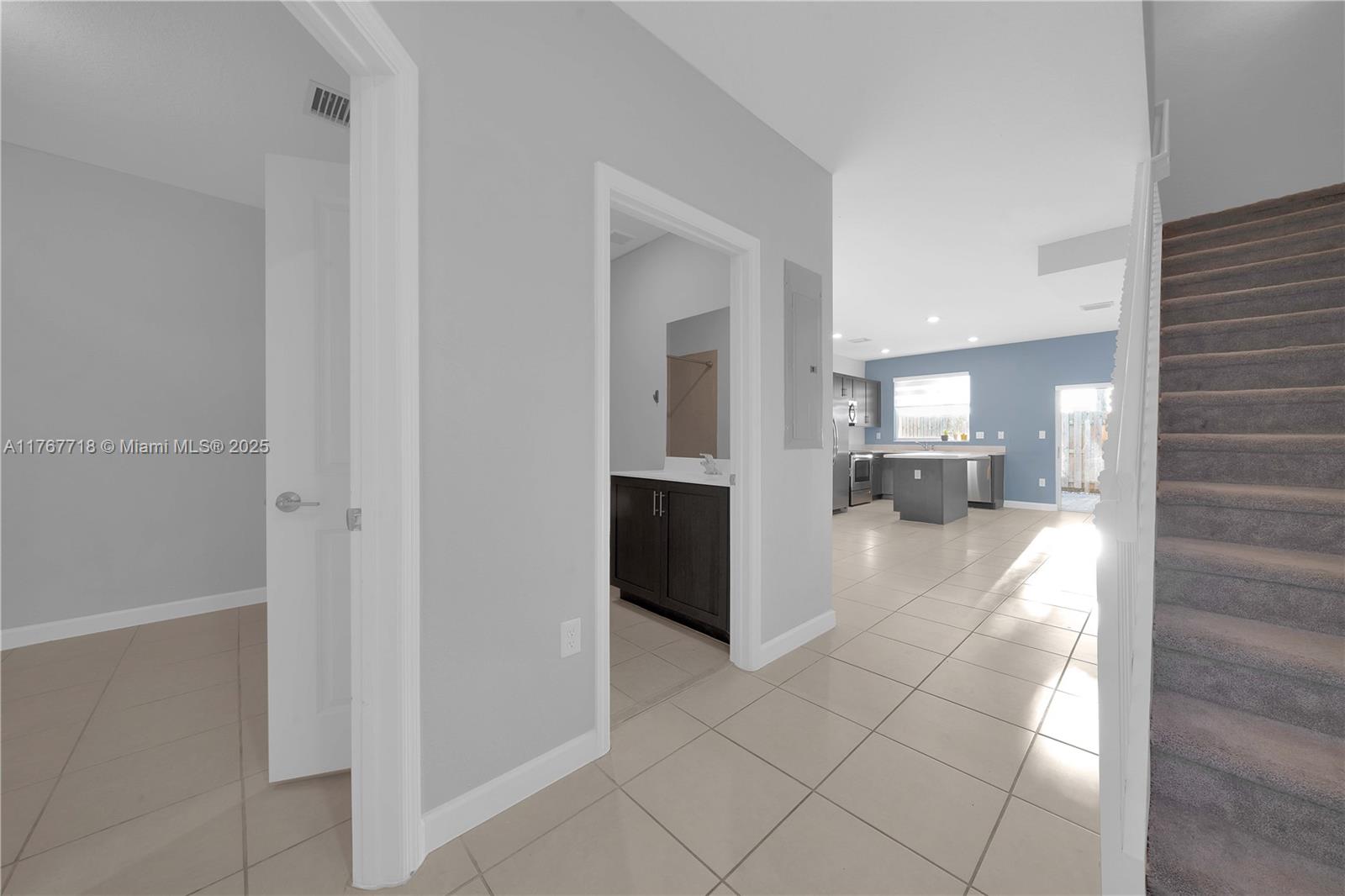 1865 SE 27th Rd