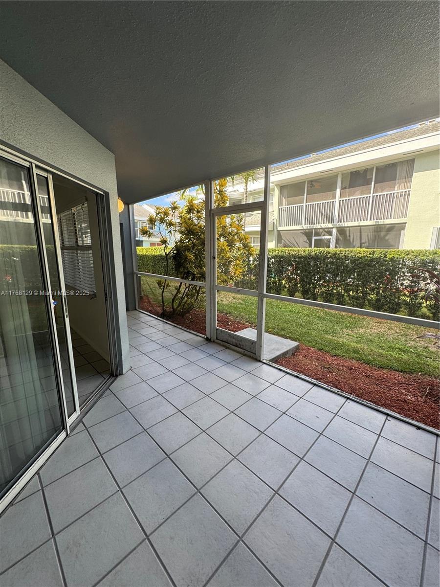 2011 SE 27th Dr # B Unit: 102-B