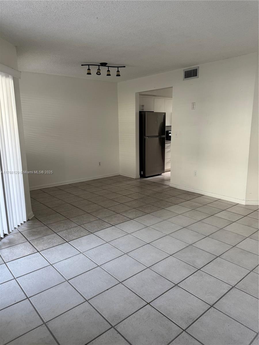 2011 SE 27th Dr # B Unit: 102-B