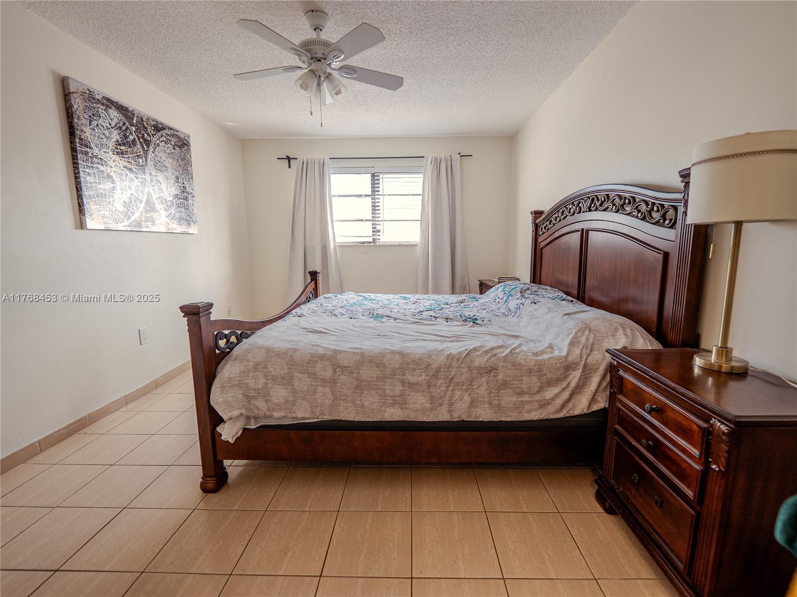 950 Euclid Ave # 210
