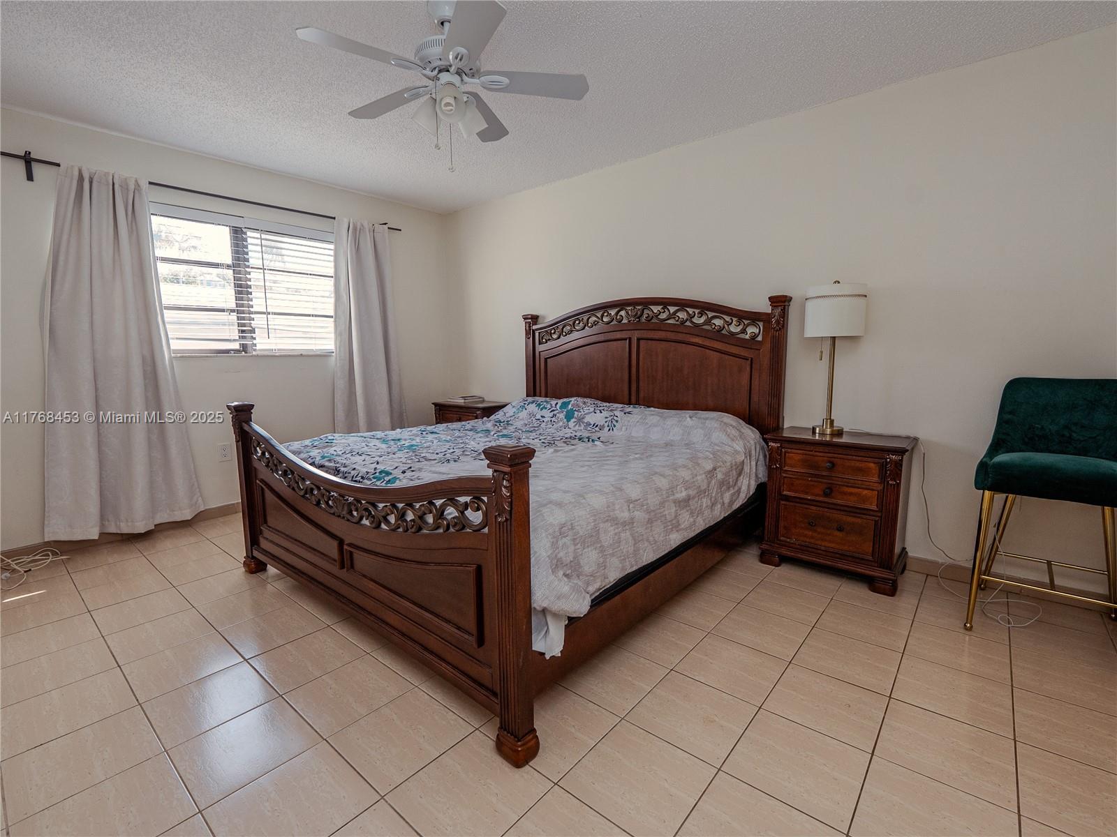 950 Euclid Ave # 210