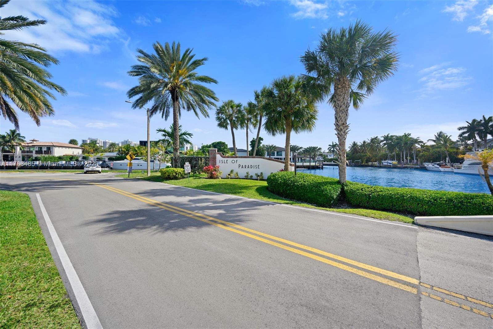 450 Paradise Isle Blvd # 303