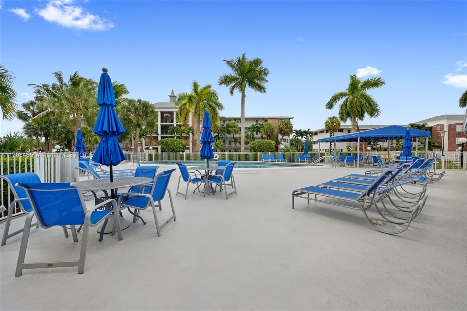 450 Paradise Isle Blvd # 303